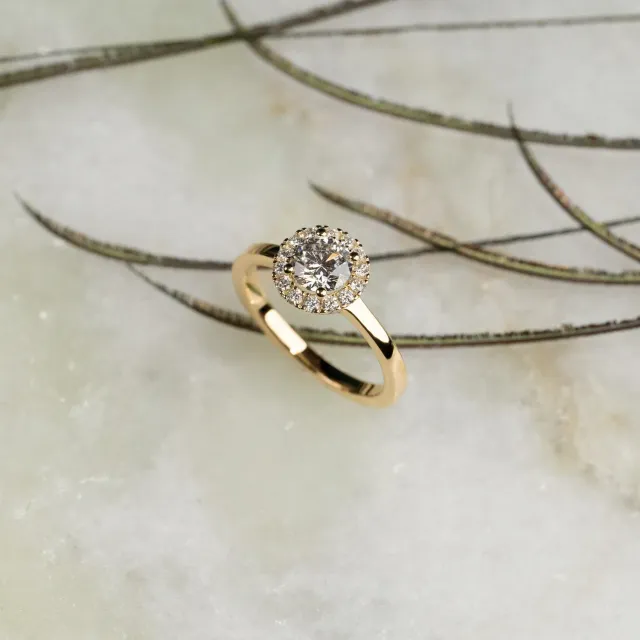 Sisi Copenhagen Simple Halo diamantring 1,0 ct guld