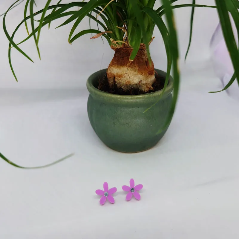 Lene Emanuel Blomster ørestik blomsterform