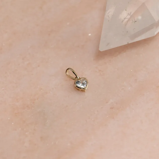Sisi Copenhagen Crystal Heart vedhæng massivt 9 kt guld