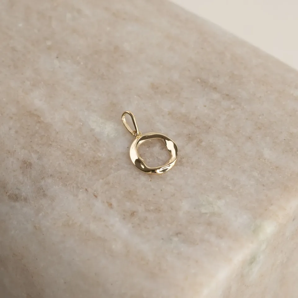 Sisi Copenhagen Vilma vedhæng 10 mm 9 kt guld