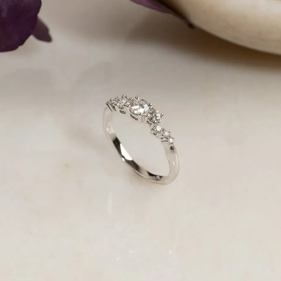 Sisi Copenhagen Organic Cluster ring 0,5 ct hvidguld lab
