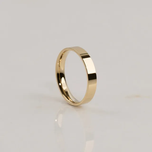 Sisi Copenhagen Simple Flat Comfort vielsesring 4 mm guld