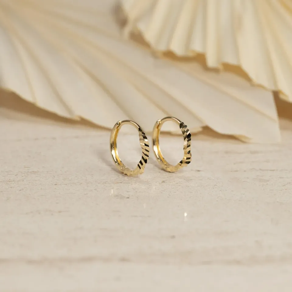 Sisi Copenhagen Dina creoler 12 mm i 9 kt guld
