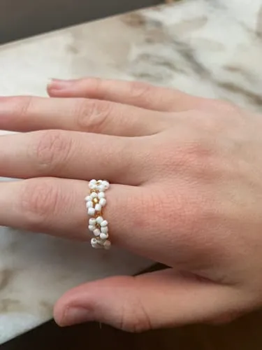 TIMI OF SWEDEN Elsa blomsterperlering hvid justerbar