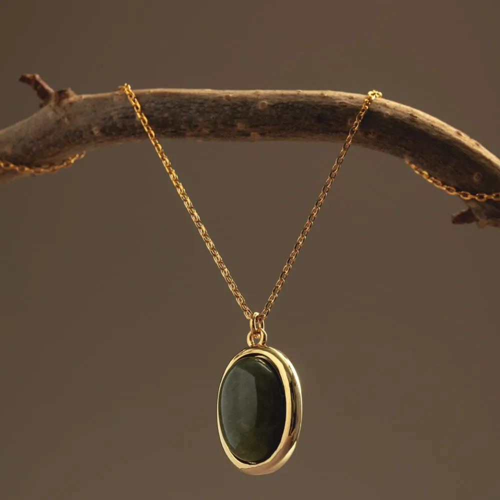 Orelia Green Jade halskæde guld med grøn jade