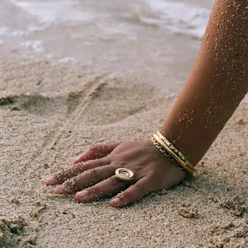 TIMI OF SWEDEN Ebba Seashell ring justerbar guld vandtæt