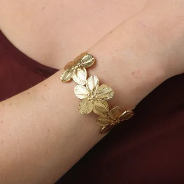 TIMI OF SWEDEN Alva armbånd blomst guld rustfrit stål