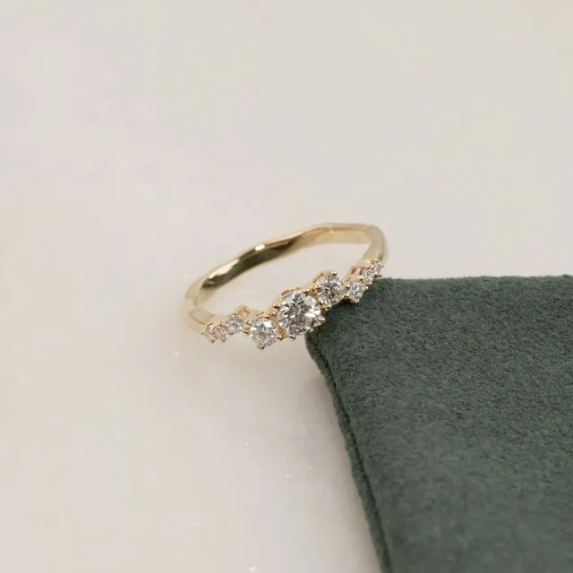 Sisi Copenhagen Organic Cluster lab-diamant ring 0,5 ct guld